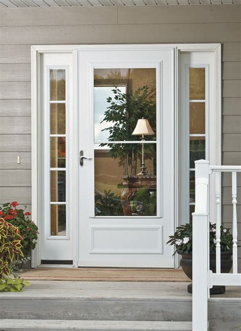 storm doors with retractable screens